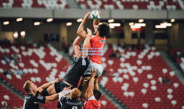 官方入口_莱万多夫斯基连续两轮西甲替补未登场，球员不满情绪引发球队关注