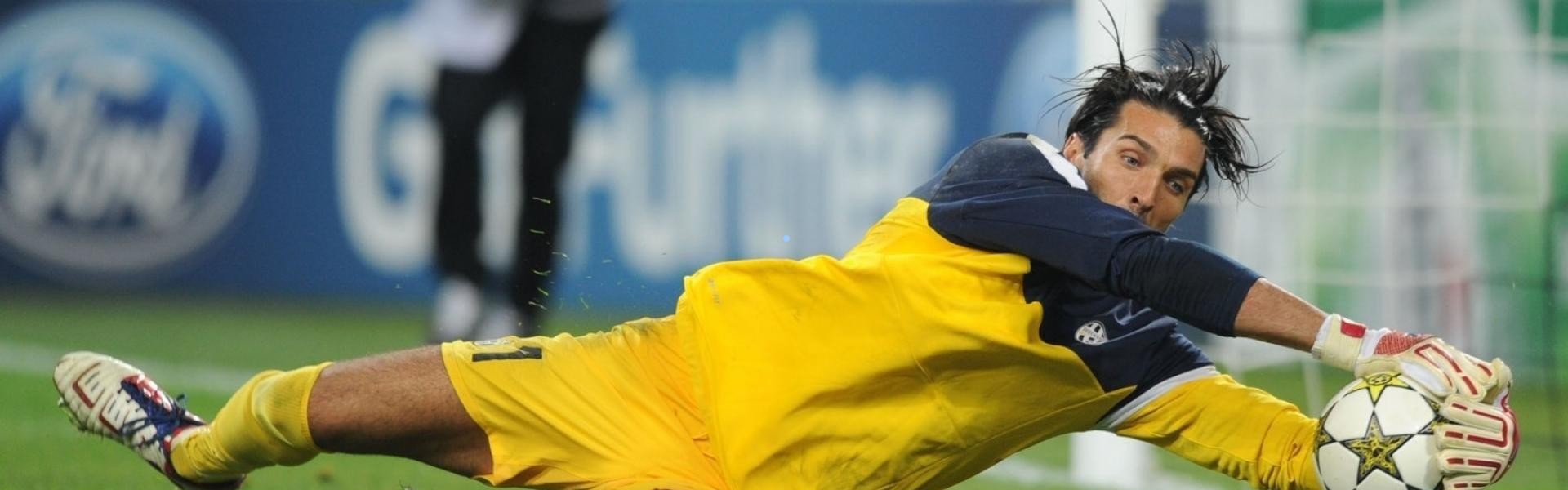 电子试玩：三笘薰合影风波遭央媒批评，117天进球难掩场外争议