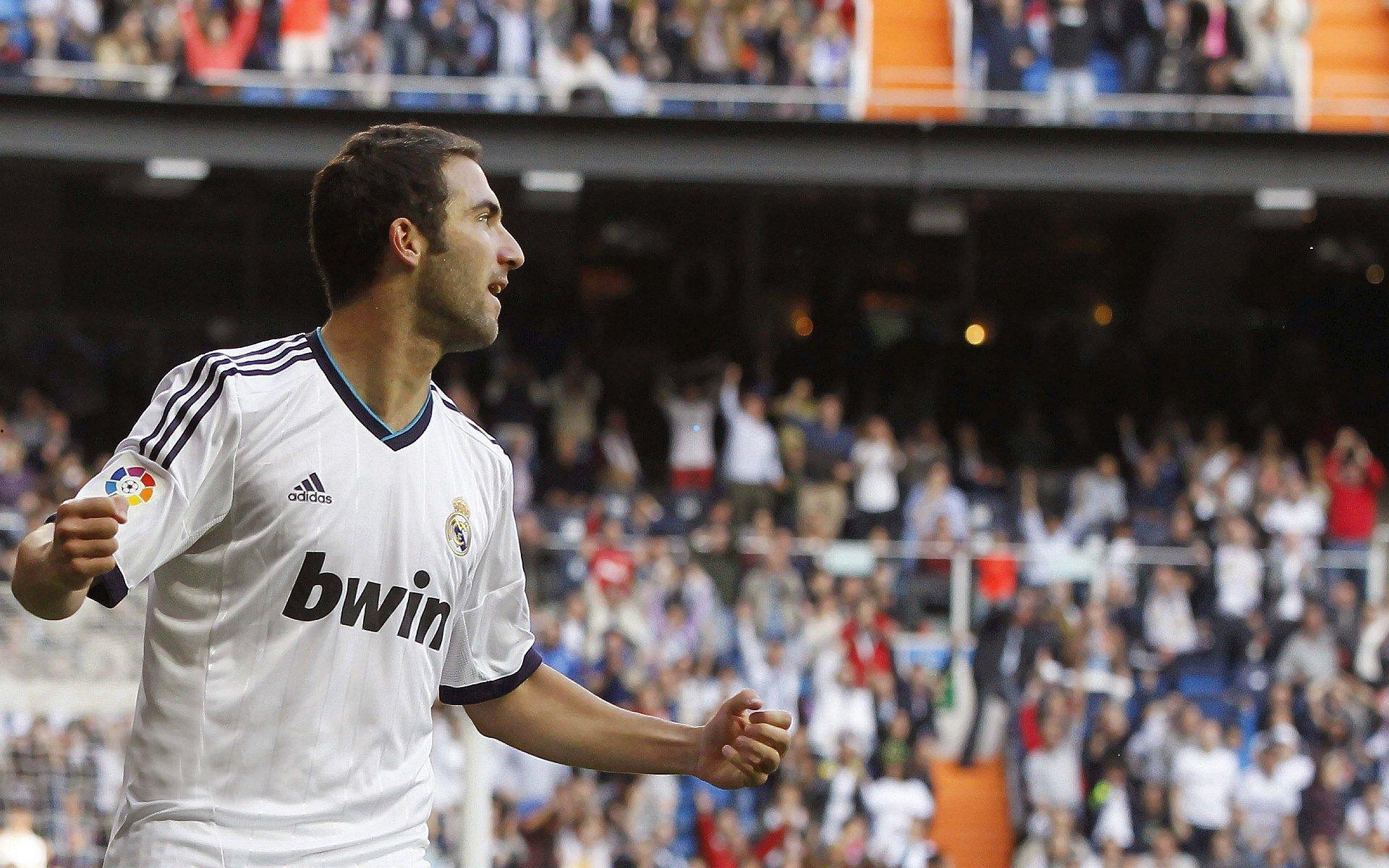 米兰连胜势头遭萨索洛斩断，主场对战弱势纪录持续笼罩